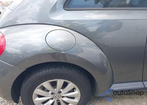 2013 Volkswagen Beetle 2.5L Entry из США, поврежденный, VIN 3VWFP7AT4DM660162